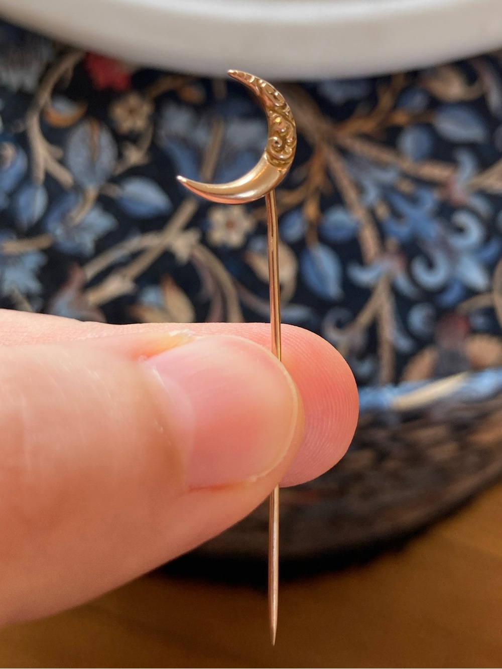 Antique Victorian Crescent Moon Engraved Detail Gold-Filled Cravat Pin/Stick Pin